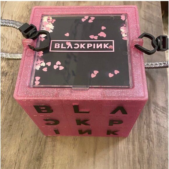 BLACK PINK Jazwares Cube Purse - Picture 3 of 4
